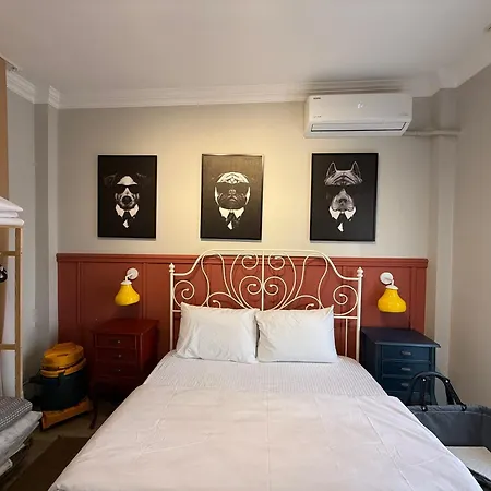 Mansion Gorki 酒店 *